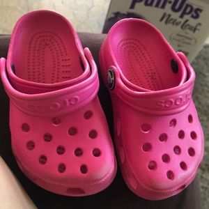 Baby crocs